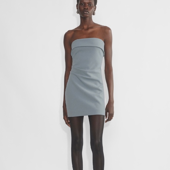 Aritzia FigureKnit™ Eyecatcher Mini Dress - Picture 1 of 3
